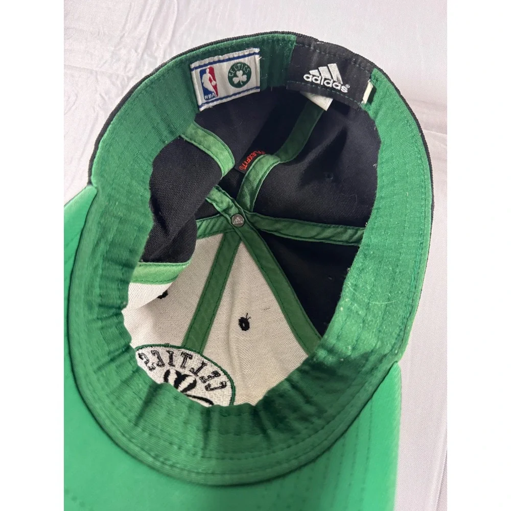 Pre '17 Adidas Boston Celtics NBA Flexfit Mens Black Green Shamrock Baseball Cap